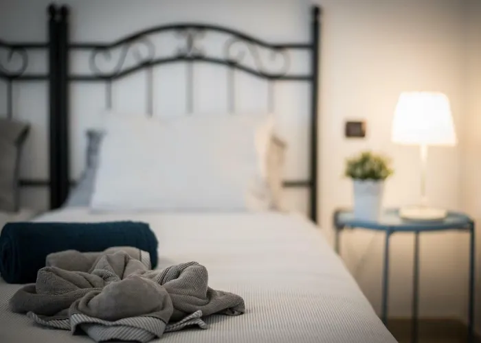 1 Charming Conde Private Garden Pool, Bbq! Вилла *