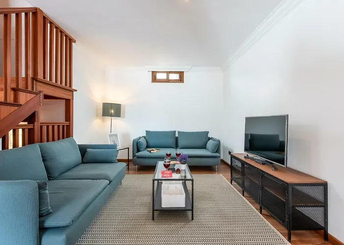 1 Charming Conde Private Garden Pool, Bbq! * Адехе