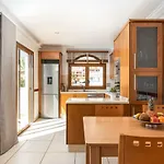 فيلة 1 Charming Conde Private Garden Pool, Bbq! *