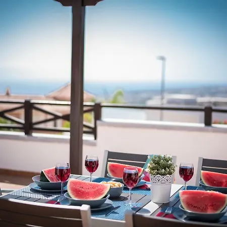 1 Charming Conde Private Garden Pool, Bbq! 别墅 *