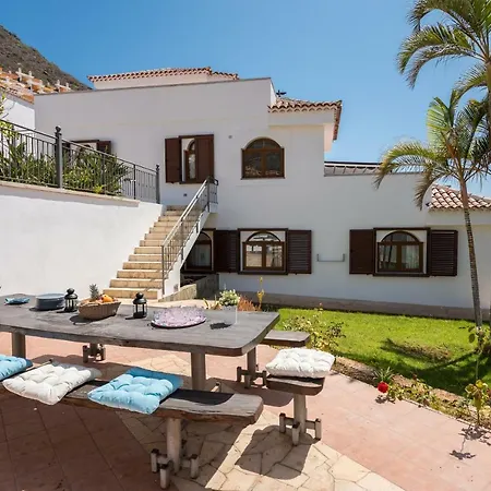 1 Charming Conde Private Garden Pool, Bbq! Адехе