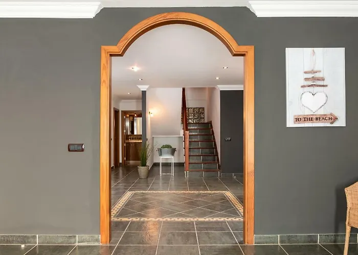 1 Charming Conde Private Garden Pool, Bbq! Вілла Адехе