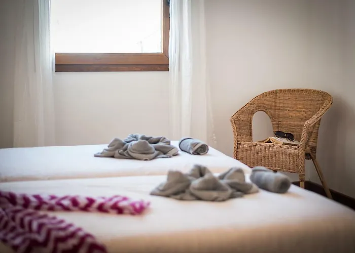 Вілла 1 Charming Conde Private Garden Pool, Bbq! Адехе