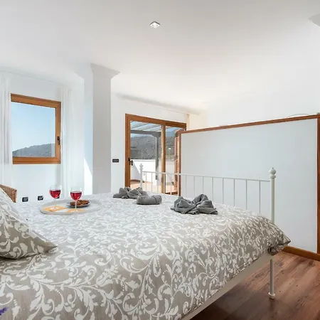 Villa 1 Charming Conde Private Garden Pool, Bbq!